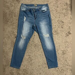 Raw sz 18 skinny, distressed jeans